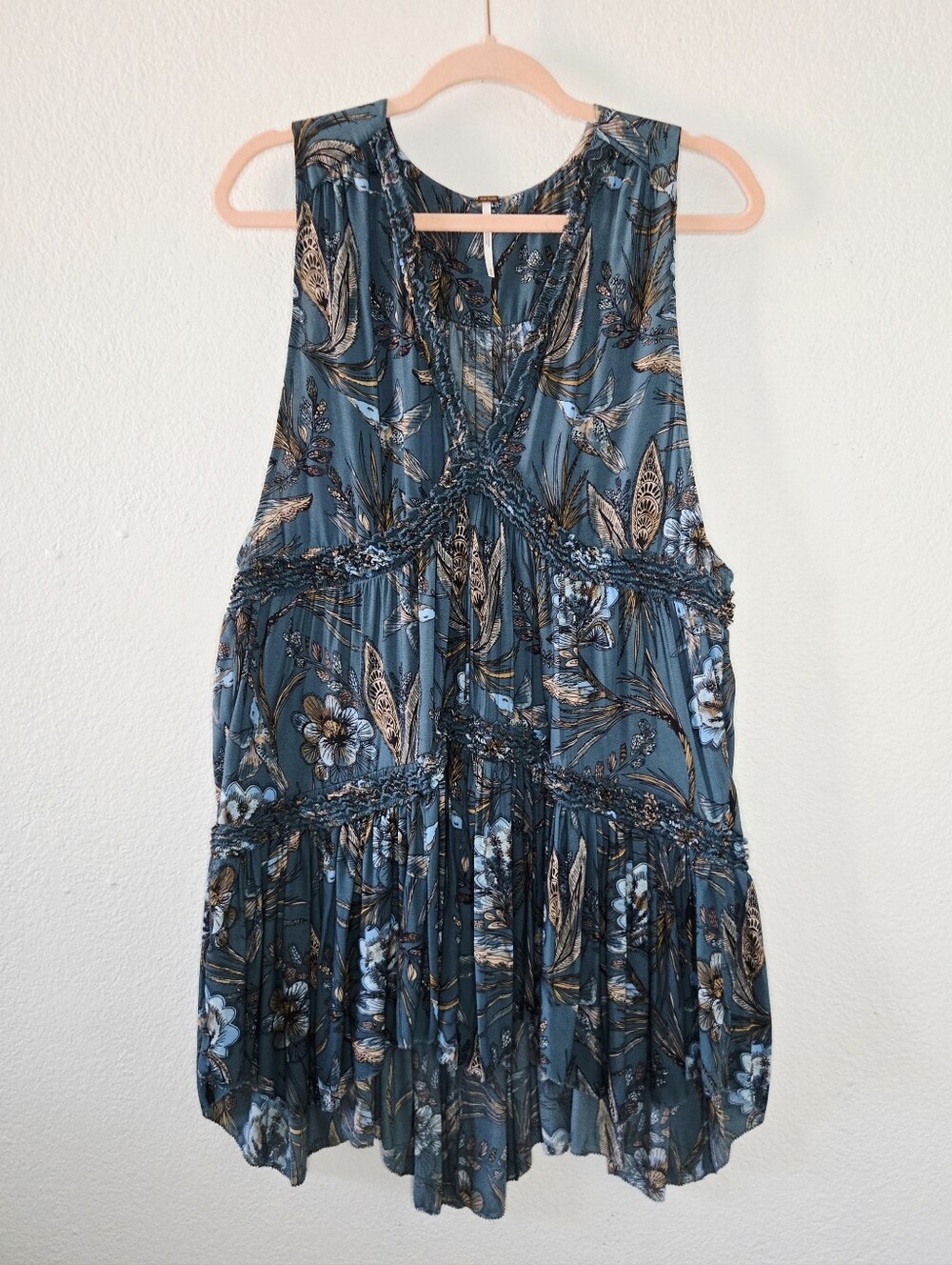 Free People Purple Haze Boho Floral V Neck Tiered Sleeveless Tunic Green Medium